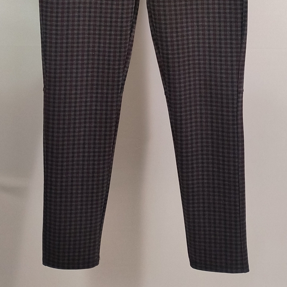 Lily Morgan Women's Medium Black & Red Checkered Pants - Picture 4 of 7